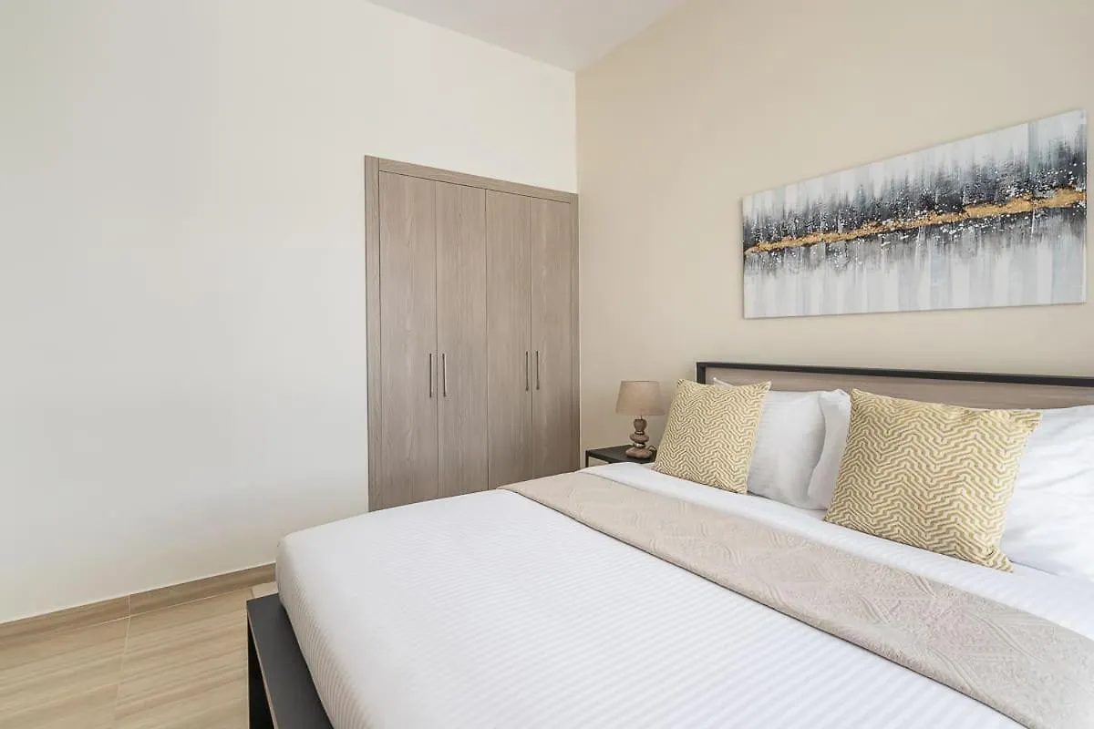 Frank Porter - Damac Hills Richmond Dubaj