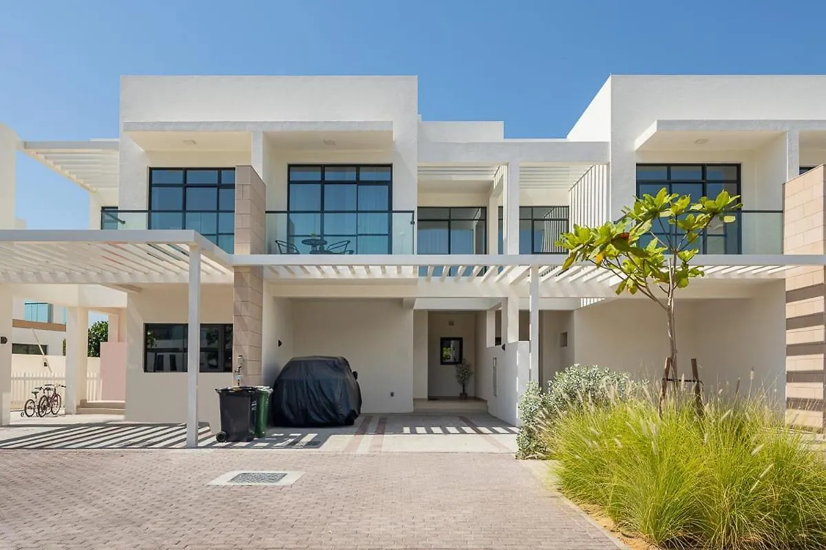 Frank Porter - Damac Hills Richmond Dubai Villa